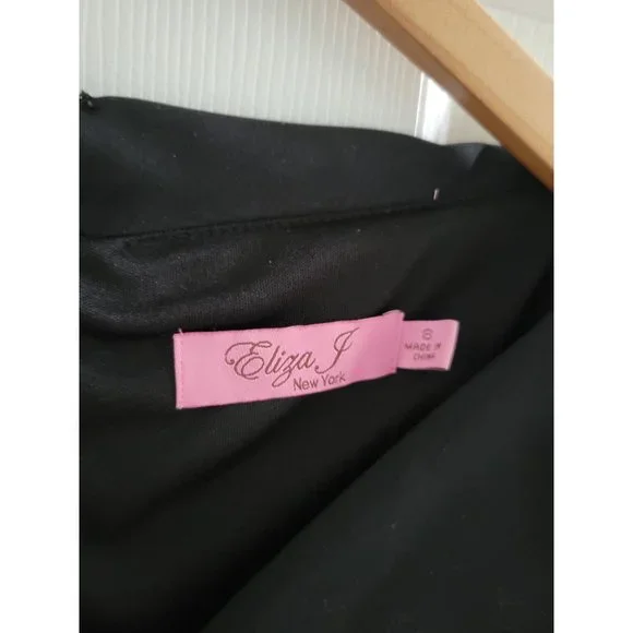 Eliza J Black Cocktail Dress ruched size 8 Retro Event Pin Up - Picture 5 of 9